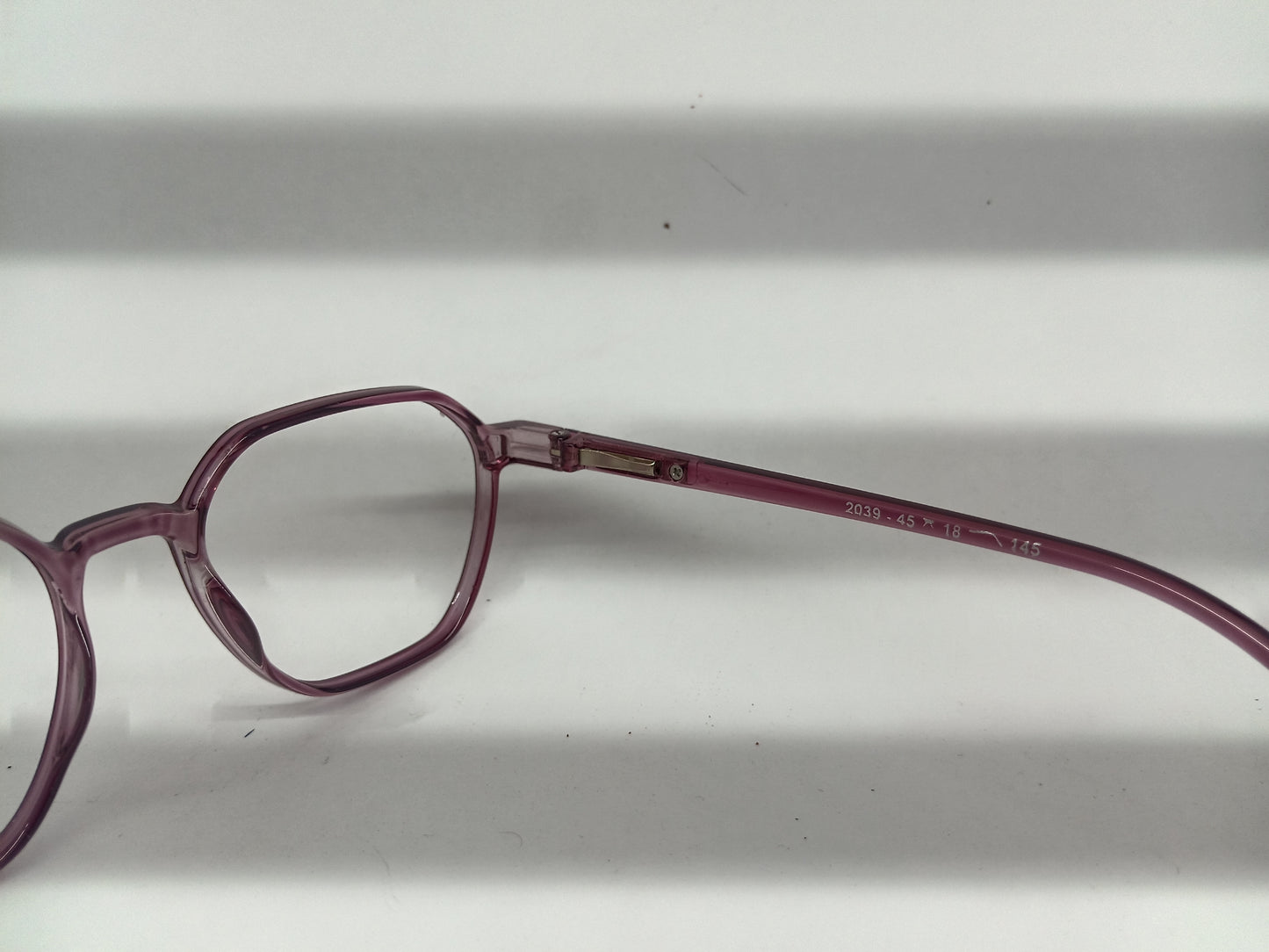 Growth 2039 Angular Eyewear Frame