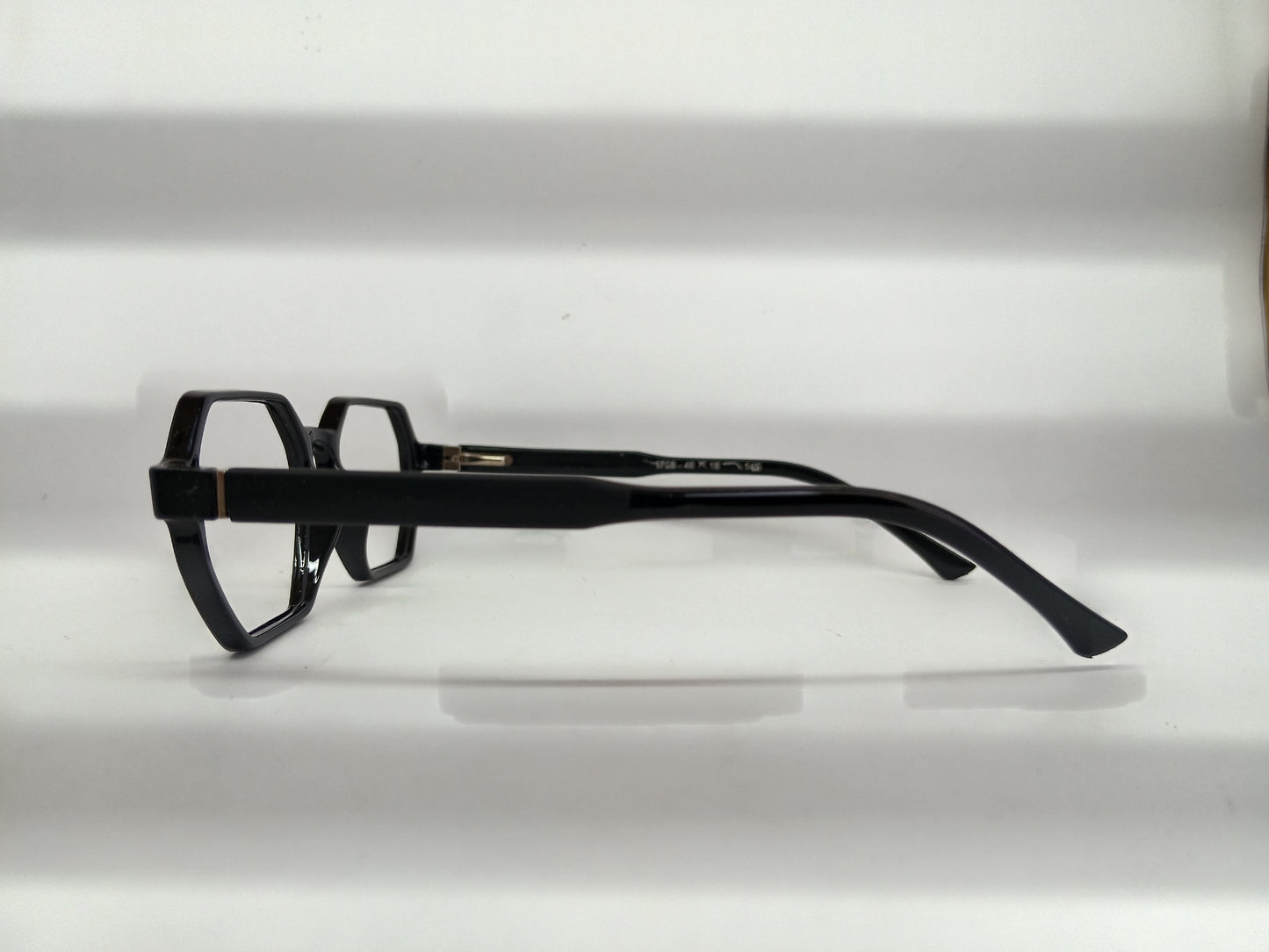 Growth 1708 Angular Eyewear Frame