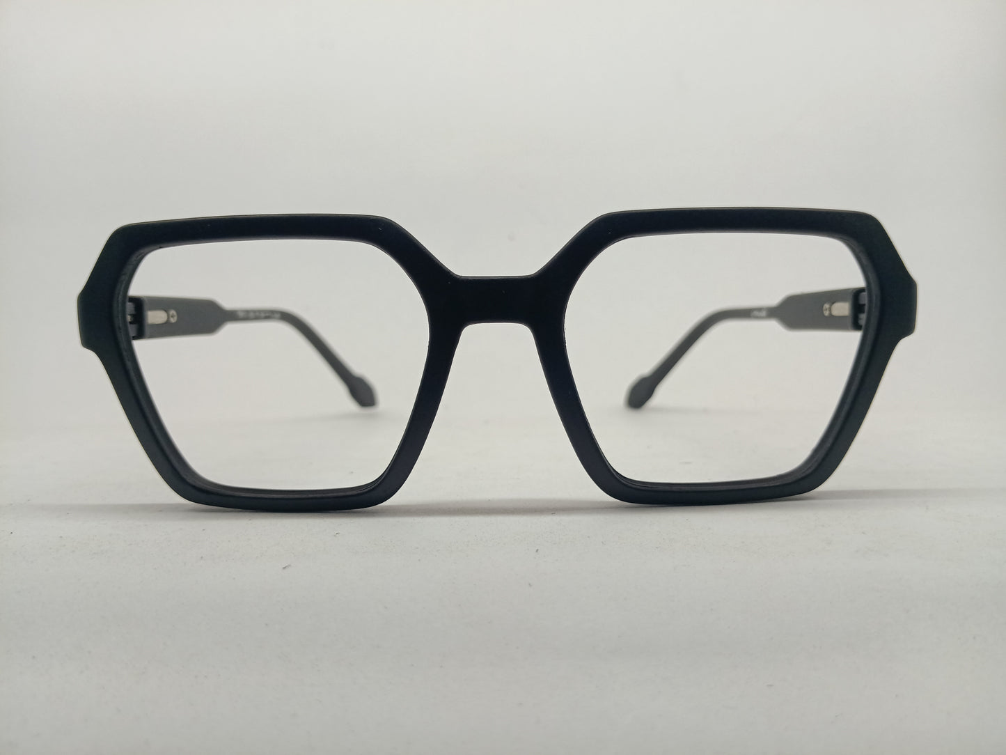 Angular Eyeglasses