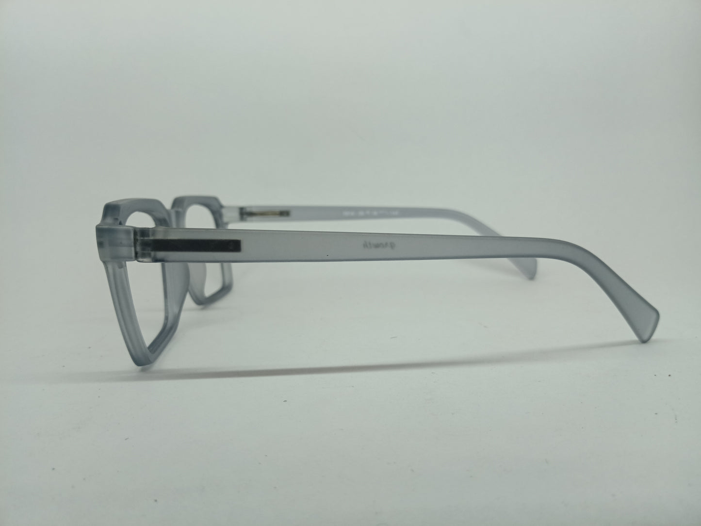 Growth 1914 Square Eyewear Frame
