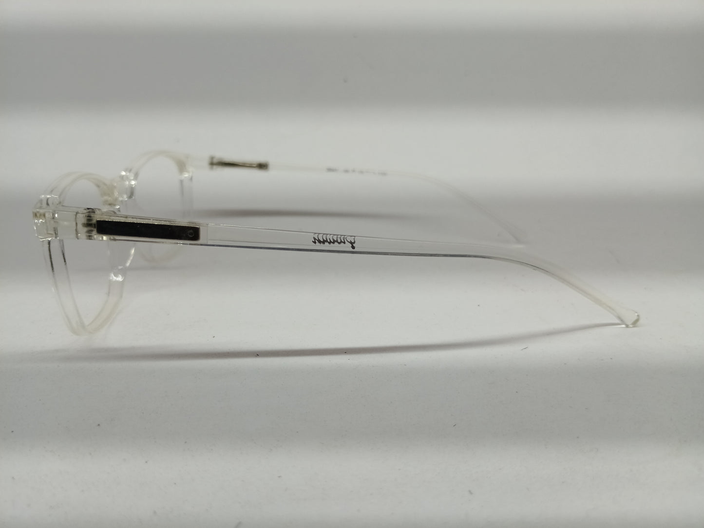 Growth 2041 Cat Eye Eyewear Frame