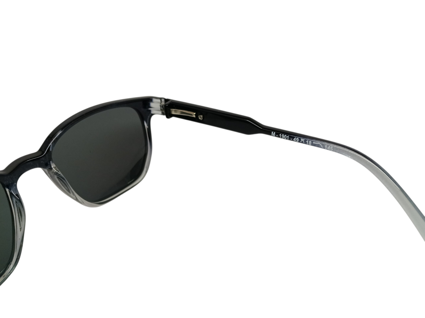 Growth M-1901 Wayfarer Sunglasses
